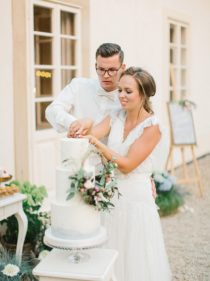 Sweet spring countryside wedding at Castle Bon Repos outside of Prague