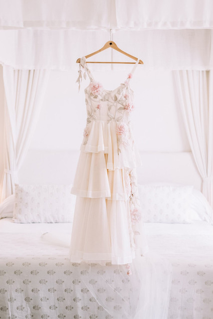 10 amazing Vogue-caliber wedding gowns