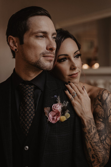 moody fall wedding inspiration with shades of coral and rust