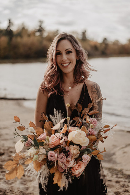 moody fall wedding inspiration with shades of coral and rust