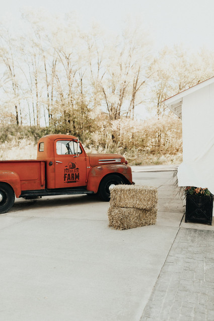 Rustic boho Kansas City barn wedding Inspiration