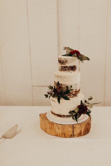 Rustic boho Kansas City barn wedding