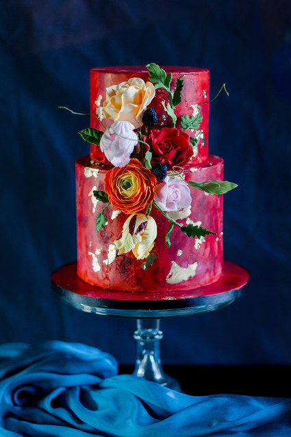 Incredible luxury wedding cake with intricate sugar flower