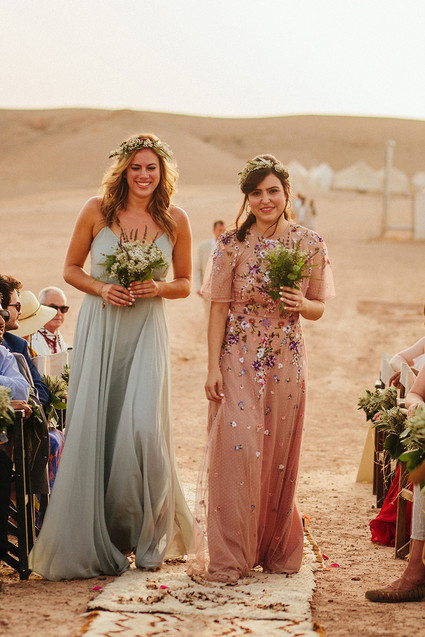 The ultimate in laid back desert chic is this stylish wedding in the Agfay desert outside of Marrakesh