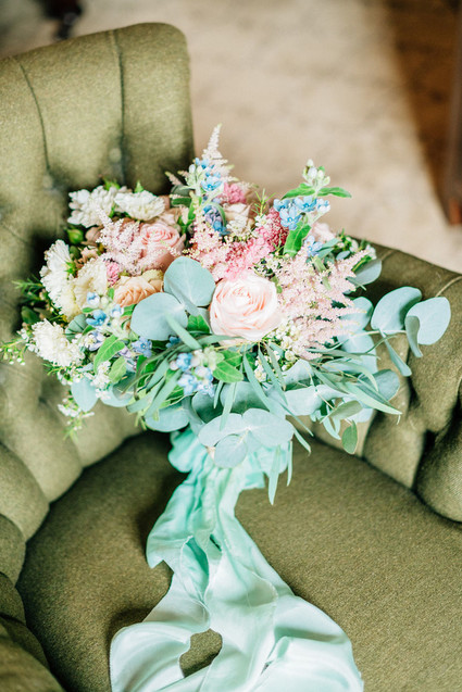 This Scottish wedding in an Irish Castle makes tartan look extra chic