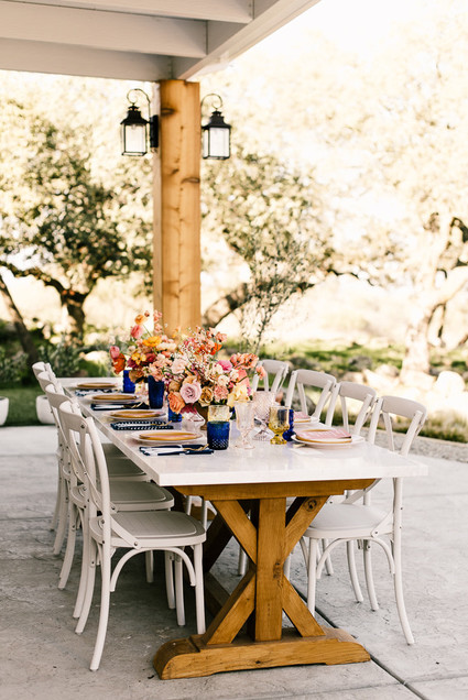 Colorful spring floral wedding in Southern California at Oakridge Farmhouse