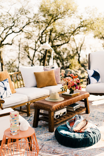 Colorful spring floral wedding in Southern California at Oakridge Farmhouse