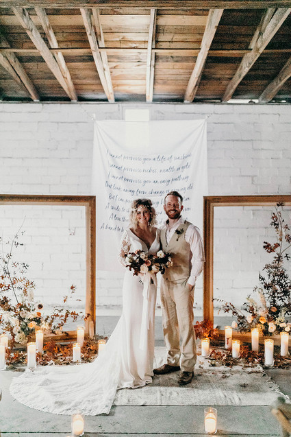 how to plan a minimalist fall elopement with modern rustic details