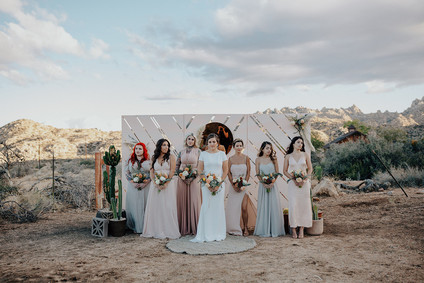 Folksy Joshua Tree wedding with the ultimate desert color palette