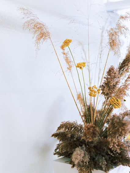 Black and white wedding ideas inspired by Greek Mythology