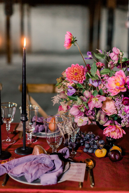 Bright moody spring wedding inspo with a dramatic floral curtain