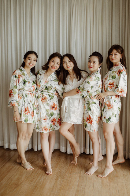 Tropical fall wedding in Thailand with rust and peachy accents