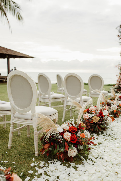 Tropical fall wedding in Thailand with rust and peachy accents