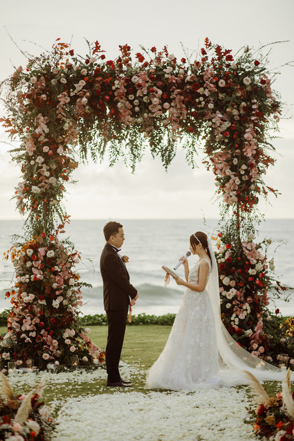 Tropical fall wedding in Thailand with rust and peachy accents