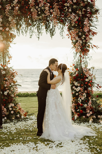 Tropical fall wedding in Thailand with rust and peachy accents