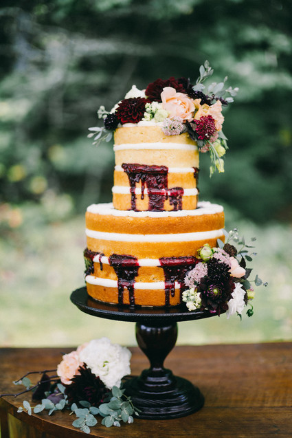 Naked cake for a brunch wedding