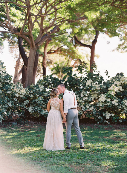 Romantic Hawaii wedding with an insanely cool dress, inspired by a Maui sunset