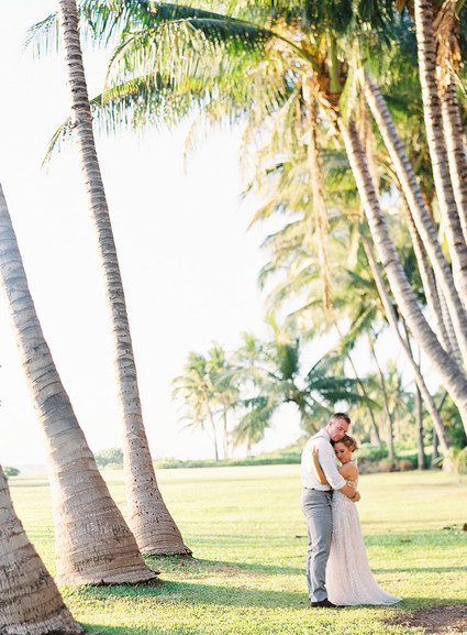 Romantic Hawaii wedding with an insanely cool dress, inspired by a Maui sunset