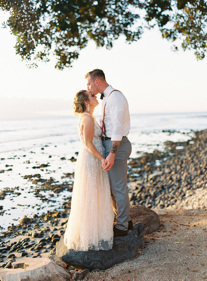 Romantic Hawaii wedding with an insanely cool dress, inspired by a Maui sunset