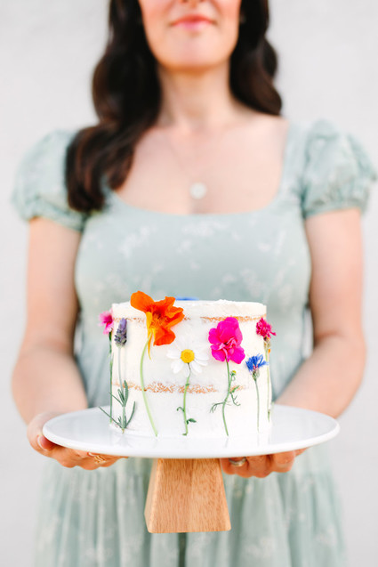 Edible floral cake