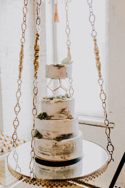 Modern wedding cake