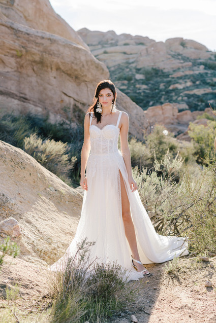 Boho bridal vibes at Vasquez Rocks