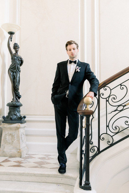 How to plan a Paris destination wedding at a French chateau