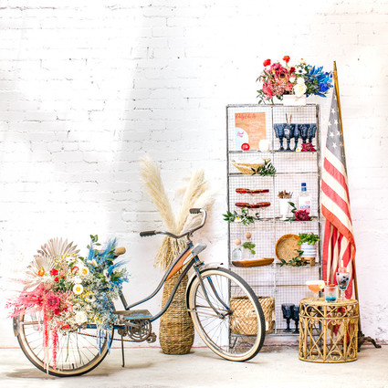 Red, white, and blue 4th of July party ideas with a boho, floral twist