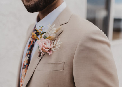 Groom's fashion