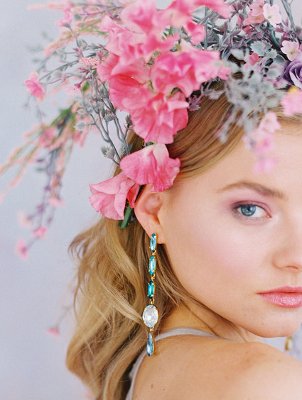 Floral bridal headpiece