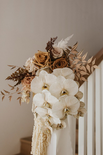 Earth tone wedding flowers