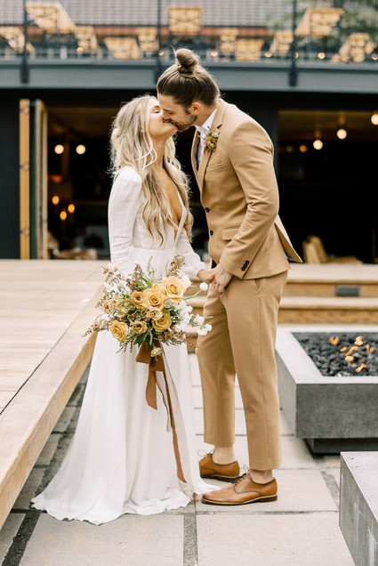 Minimal fall wedding ideas
