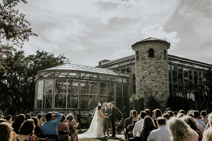 Romantic Austin greenhouse wedding Inspiration