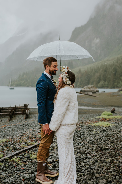 Rainy day Alaska wedding for The Bus & Us Inspiration