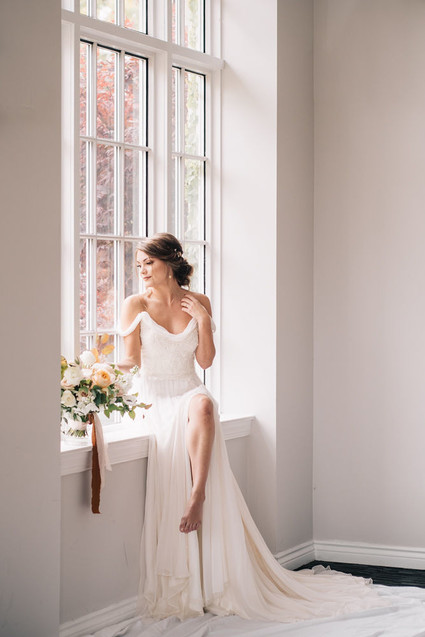 Off shoulder wedding dress