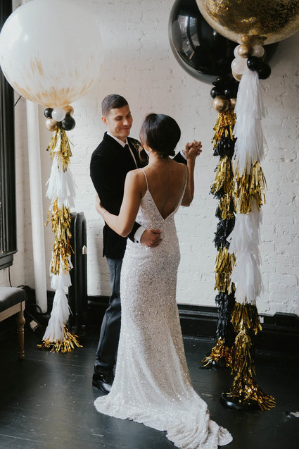 Tassel balloons for NYE Inspiration