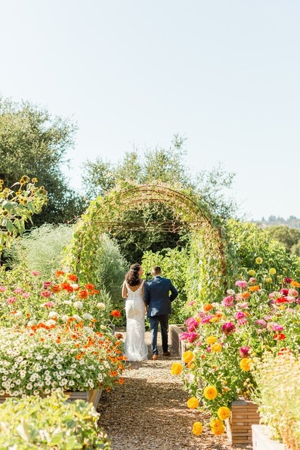 Bright, rustic orange + yellow Northern California ranch wedding