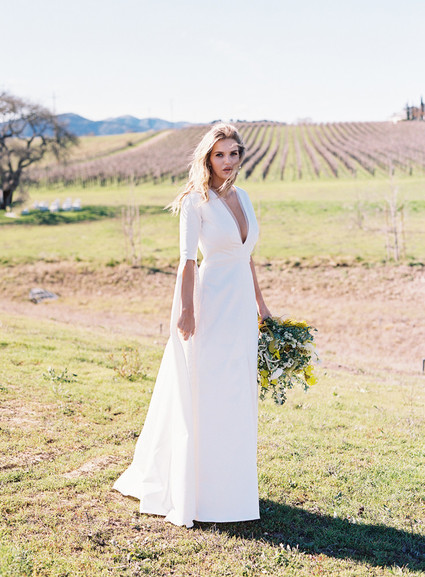 elegant modern bride