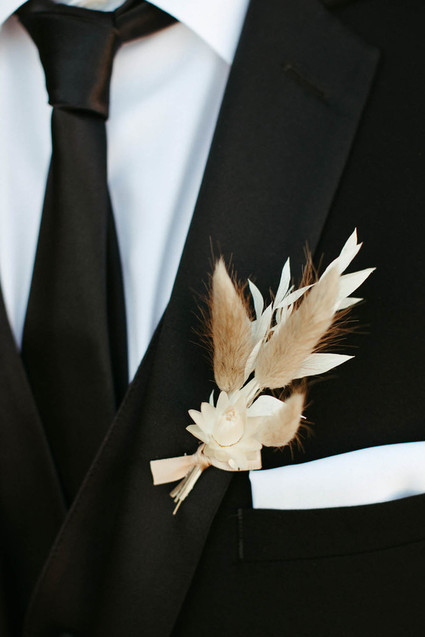 dried flower boutonniere