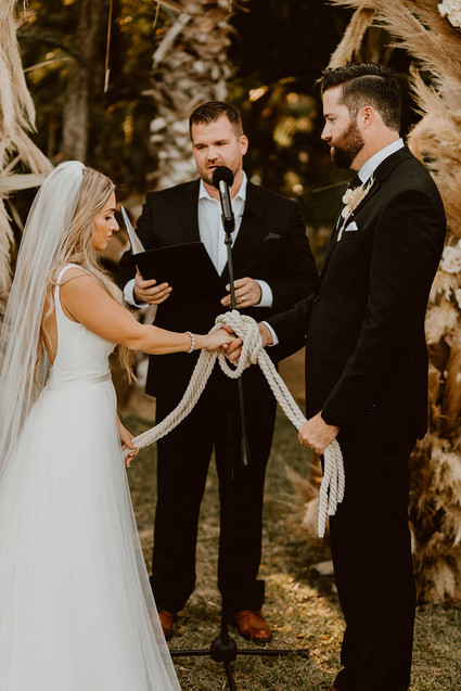 Knot tying ceremony