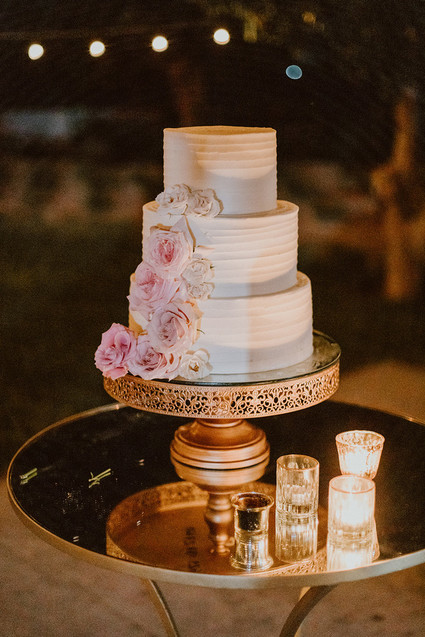 Simple wedding cake