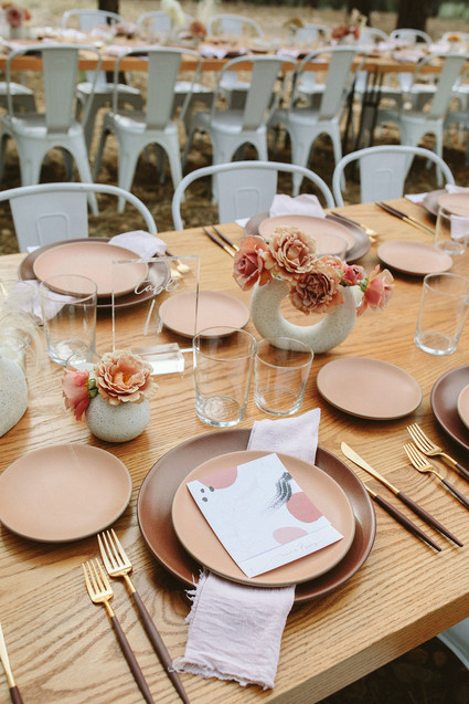 dusty pink tablescape