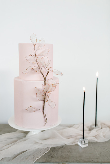 dried flower wedding cake