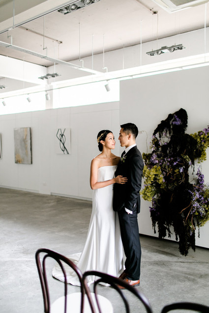 How to style a modern art gallery wedding Inspiration