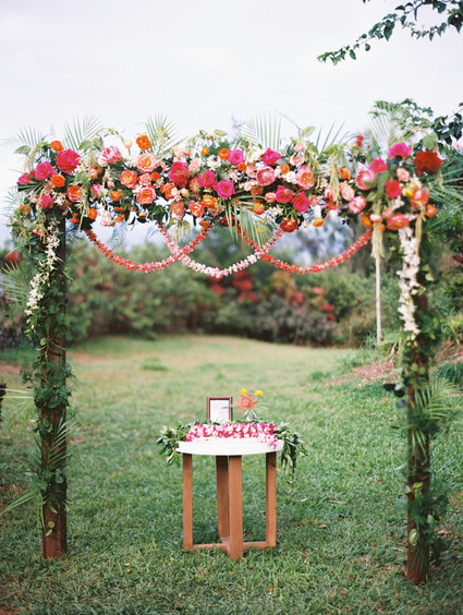 hawaiian wedding flowers