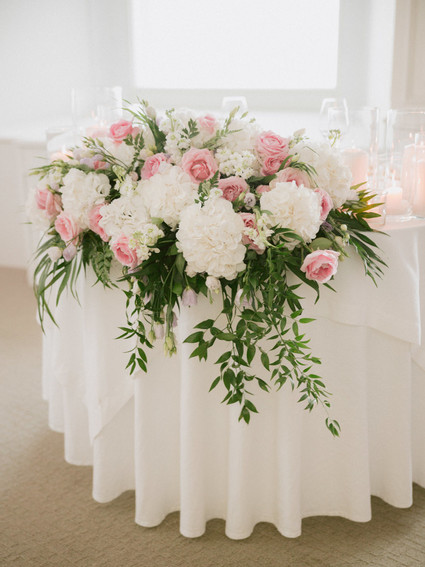 floral sweetheart table