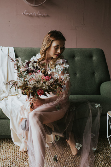 dusty pink wedding flowers