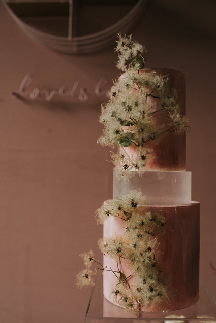 dried flower wedding cakes