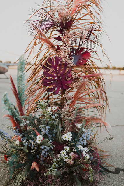 colorful dyed flowers for wedding