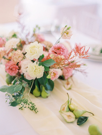spring wedding flowers